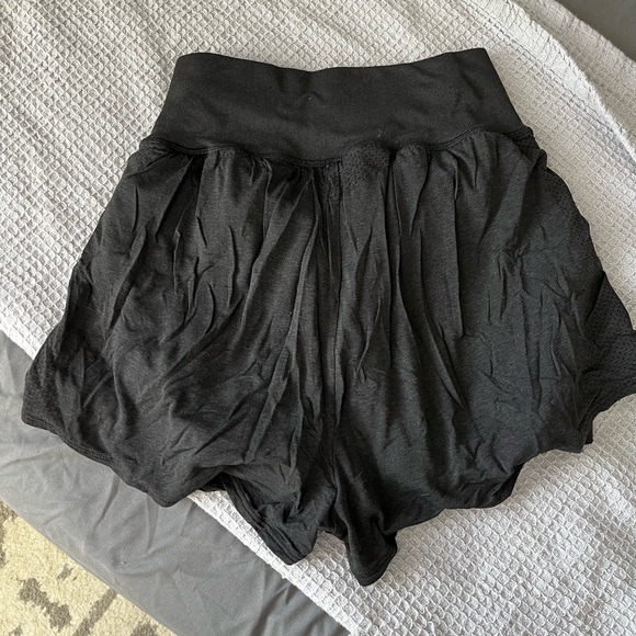 Gymshark workout shorts - Picture 2 of 2